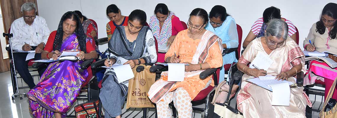 India: Gujarati edition, writing workshop